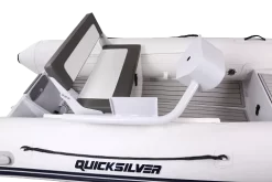 Quicksilver FCT880 2 Personen-Pilotkonsole Weiß 6 Quicksilver FCT880 2 Personen-Pilotkonsole Weiß -Railblaza Verkäufe Quicksilver Inflatable 2 persons console white 1.png